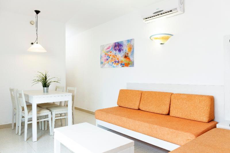 AluaSun Lago Park Cala'N Bosch  Habitación foto